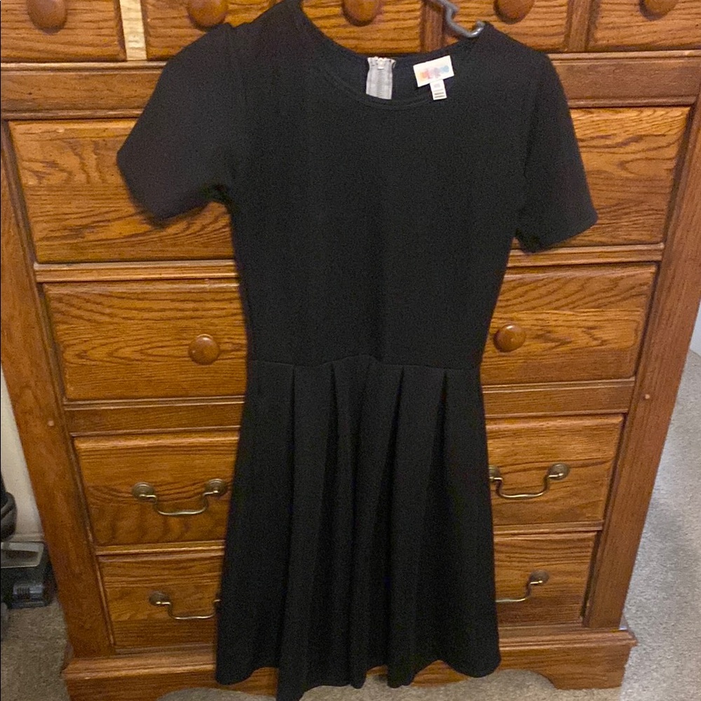 Elegant Black Short Sleeve Dress